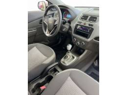 CHEVROLET - COBALT - 2015/2015 - Bege - R$ 43.990,00