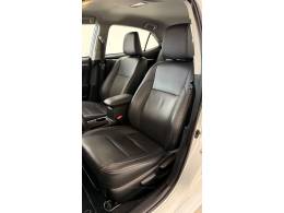 TOYOTA - COROLLA - 2019/2019 - Prata - R$ 106.900,00