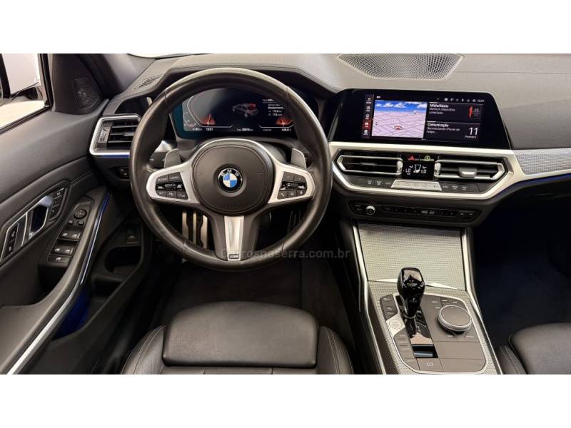 BMW - 320I - 2022/2022 - Branca - R$ 239.900,00