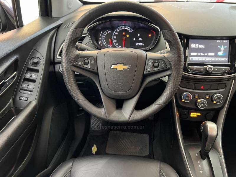 CHEVROLET - TRACKER - 2018/2018 - Preta - R$ 84.990,00