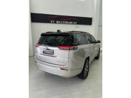 JEEP - COMMANDER - 2022/2023 - Bege - R$ 204.900,00