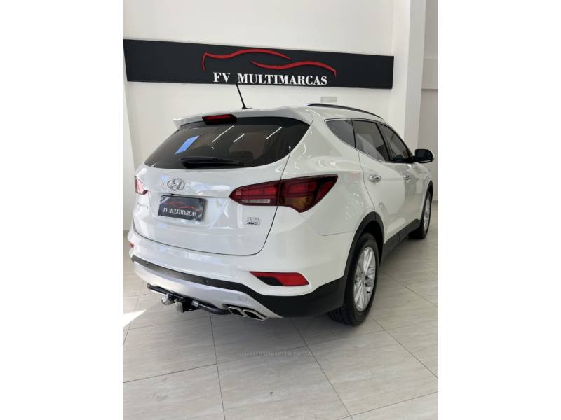 HYUNDAI - SANTA FÉ - 2015/2016 - Branca - R$ 102.990,00