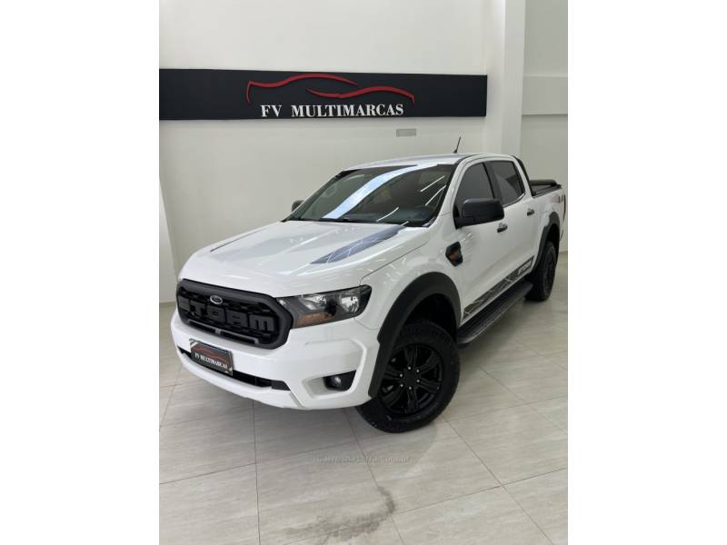FORD - RANGER - 2022/2023 - Branca - R$ 185.900,00