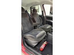 CITROËN - C3 - 2005/2006 - Vermelha - R$ 25.900,00