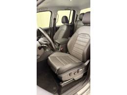 VOLKSWAGEN - AMAROK - 2024/2024 - Cinza - R$ 244.900,00