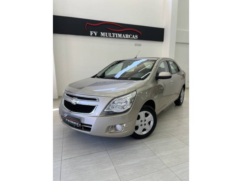 CHEVROLET - COBALT - 2015/2015 - Bege - R$ 43.990,00