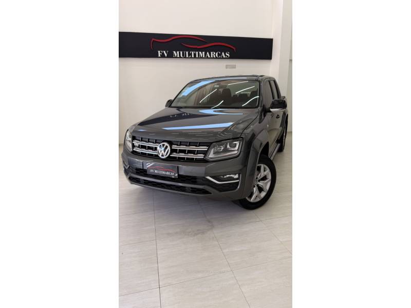 VOLKSWAGEN - AMAROK - 2024/2024 - Cinza - R$ 244.900,00
