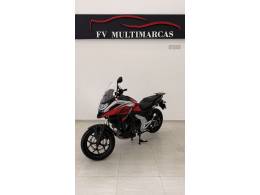 HONDA - NC 750X - 2022/2022 - Vermelha - R$ 54.900,00