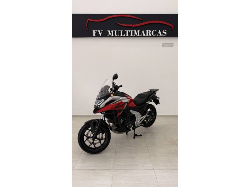 HONDA - NC 750X - 2022/2022 - Vermelha - R$ 54.900,00