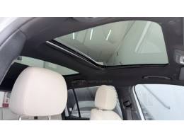 MERCEDES-BENZ - GLB 200 - 2023/2023 - Branca - R$ 259.900,00