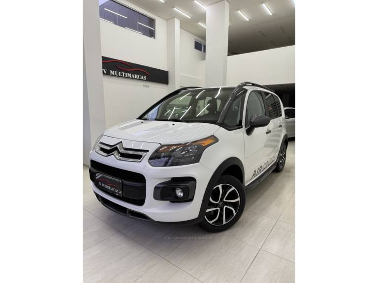 CITROËN - AIRCROSS - 2015/2015 - Branca - R$ 44.900,00
