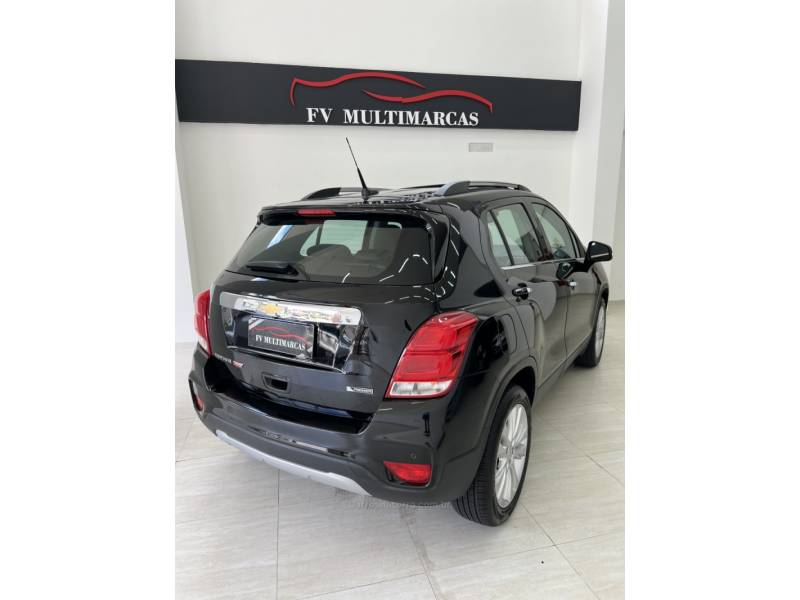 CHEVROLET - TRACKER - 2018/2018 - Preta - R$ 94.990,00