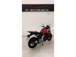 HONDA - NC 750X - 2022/2022 - Vermelha - R$ 54.900,00