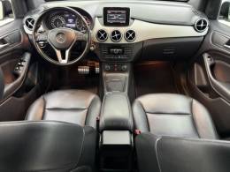 MERCEDES-BENZ - B 200 - 2014/2014 - Prata - R$ 69.990,00