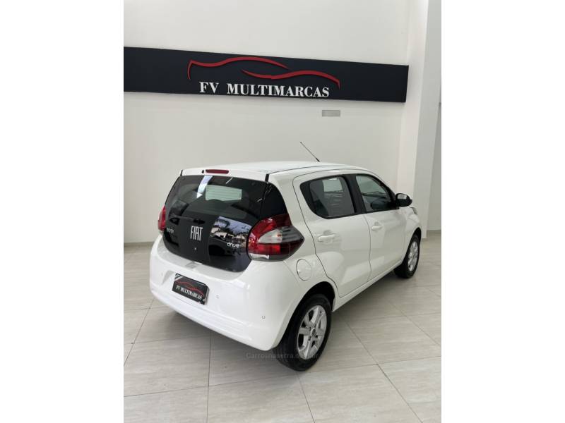 FIAT - MOBI - 2017/2018 - Branca - R$ 47.990,00