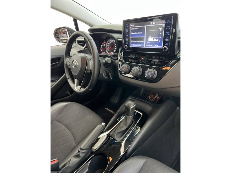 TOYOTA - COROLLA - 2019/2020 - Prata - R$ 111.900,00