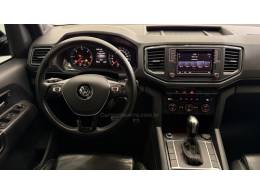 VOLKSWAGEN - AMAROK - 2022/2023 - Cinza - R$ 219.900,00