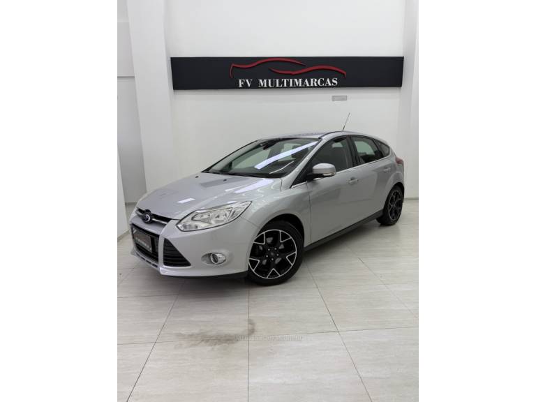 FORD - FOCUS - 2015/2015 - Prata - R$ 51.900,00