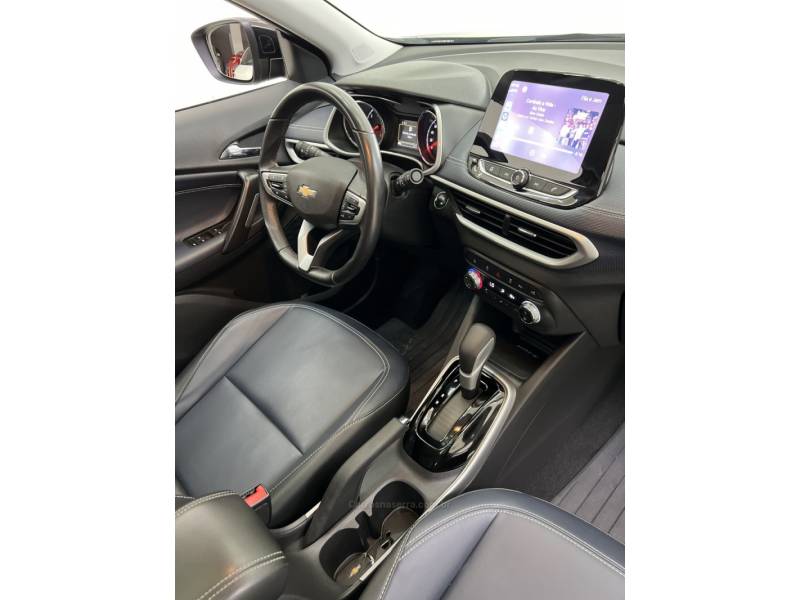 CHEVROLET - TRACKER - 2021/2022 - Preta - R$ 119.990,00