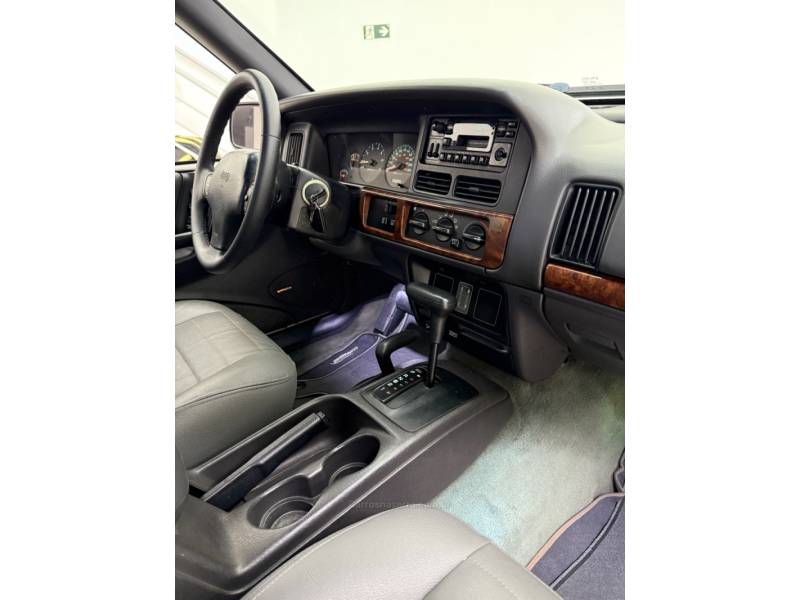 JEEP - GRAND CHEROKEE - 1998/1998 - Branca - R$ 49.900,00