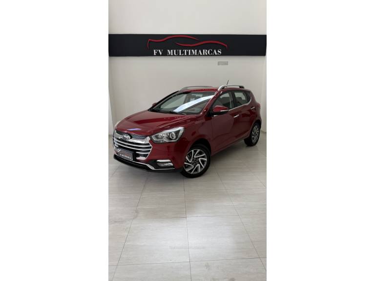 JAC - T40 - 2018/2018 - Vermelha - R$ 44.900,00