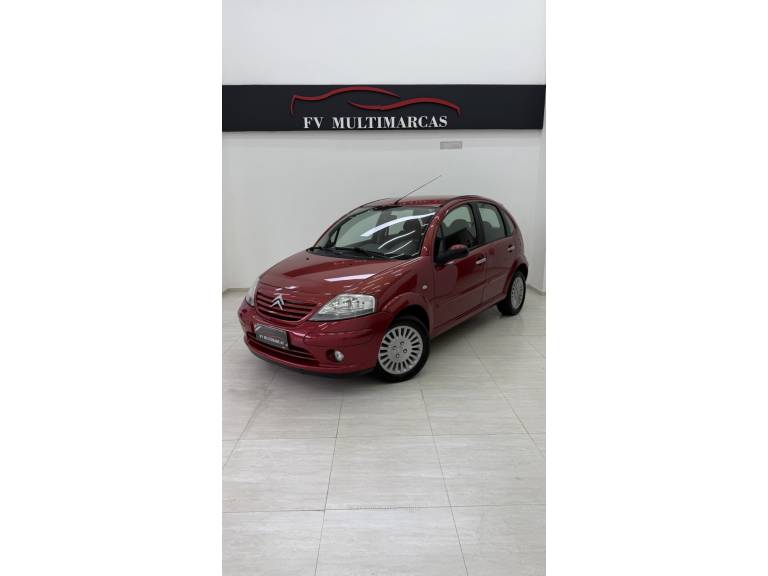 CITROËN - C3 - 2005/2006 - Vermelha - R$ 25.900,00