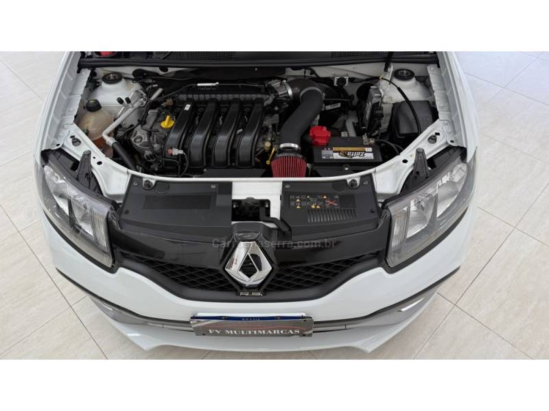RENAULT - SANDERO - 2016/2017 - Branca - R$ 66.900,00