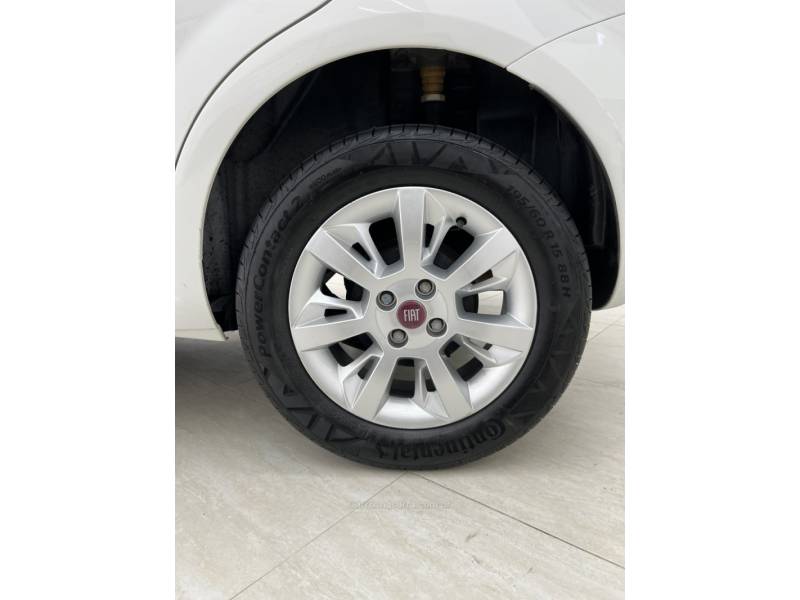 FIAT - PUNTO - 2013/2013 - Branca - R$ 44.990,00