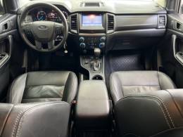 FORD - RANGER - 2022/2023 - Branca - R$ 185.900,00
