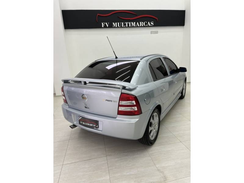 CHEVROLET - ASTRA - 2009/2010 - Prata - R$ 44.990,00