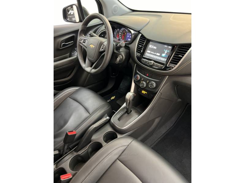 CHEVROLET - TRACKER - 2018/2018 - Preta - R$ 84.990,00