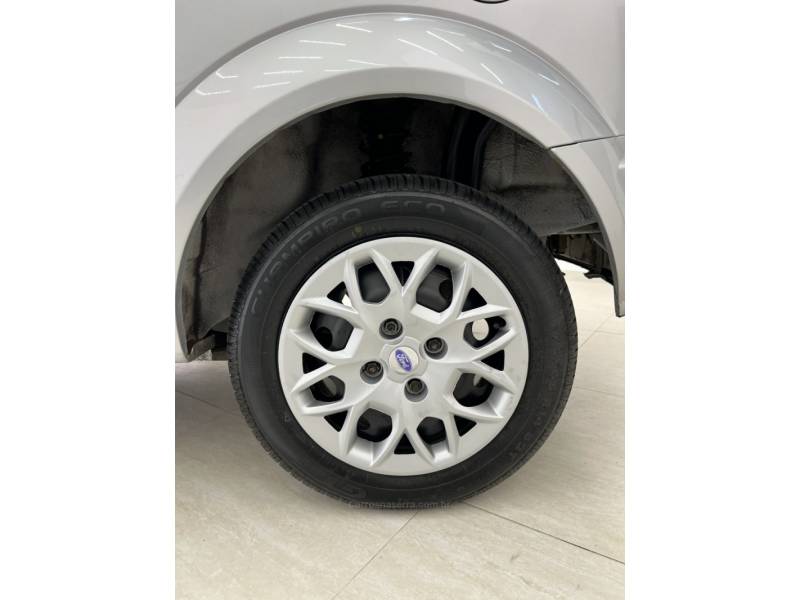 FORD - KA - 2012/2012 - Prata - R$ 27.900,00
