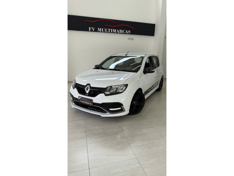 RENAULT - SANDERO - 2016/2017 - Branca - R$ 66.900,00
