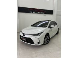 TOYOTA - COROLLA - 2020/2021 - Branca - R$ 135.900,00